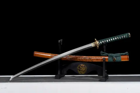 Katana Orochi en acier T10, hamon en flamme, tsuba en cuivre doré