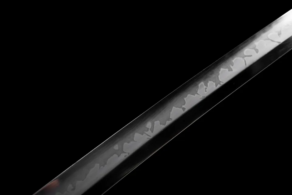 Katana Orochi en acier T10, hamon en flamme, tsuba en cuivre doré, vue 4