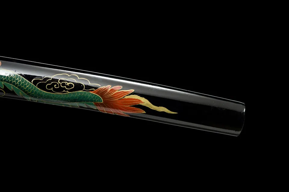 Katana Ozayaka en acier damas, saya noir au dragon, sageo vert, vue 5