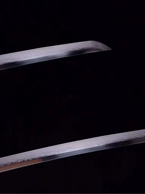 Katana Pikokku en acier T10 avec hamon choji, sageo vert