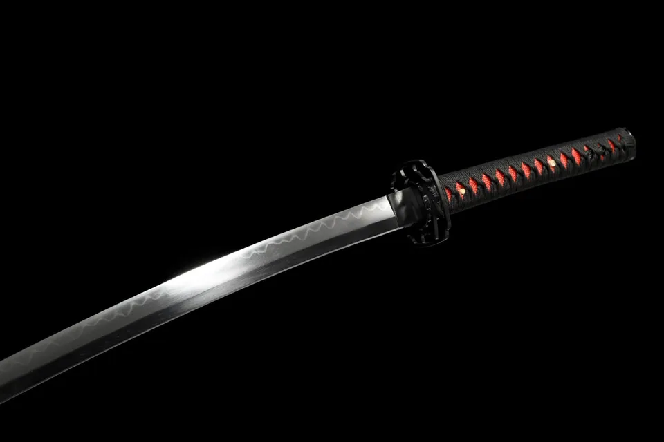Katana Pimpas en acier T10, hamon ondulé, cordage rouge et noir, vue 5
