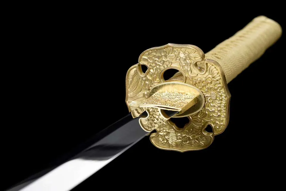 Katana Ryousei en acier T10 poli miroir, saya vert, tsuka-ito doré, vue 5