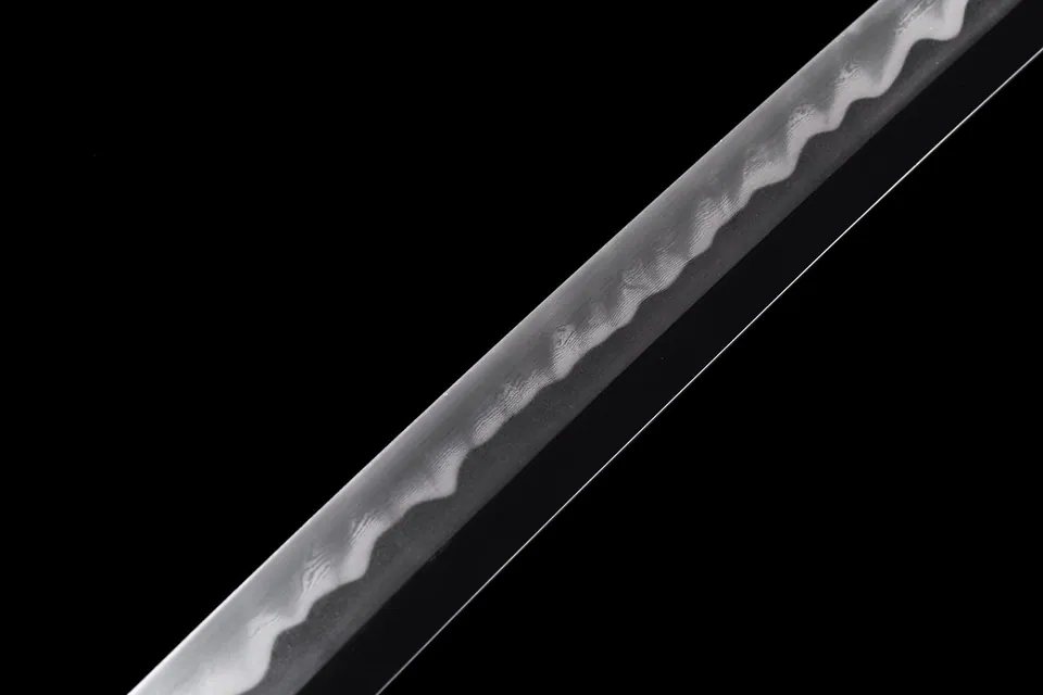 Katana Ryu no Kiba, hamon midare, saya bleu et or craquelé, vue 6