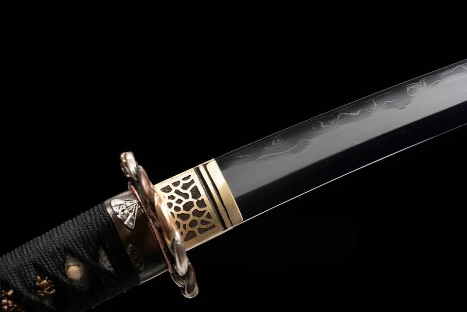 Wakizashi Ryūjin en acier san mai avec hamon, lame de 52 cm, vue 4