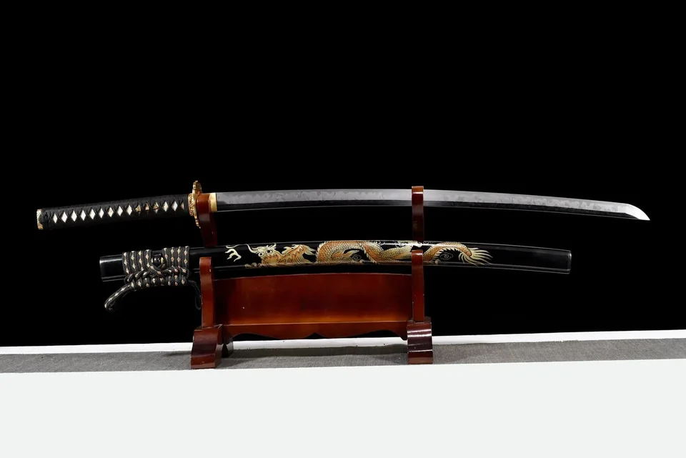 Katana Ryūō en acier T10 Honyaki, hamon hitatsura, saya dragon