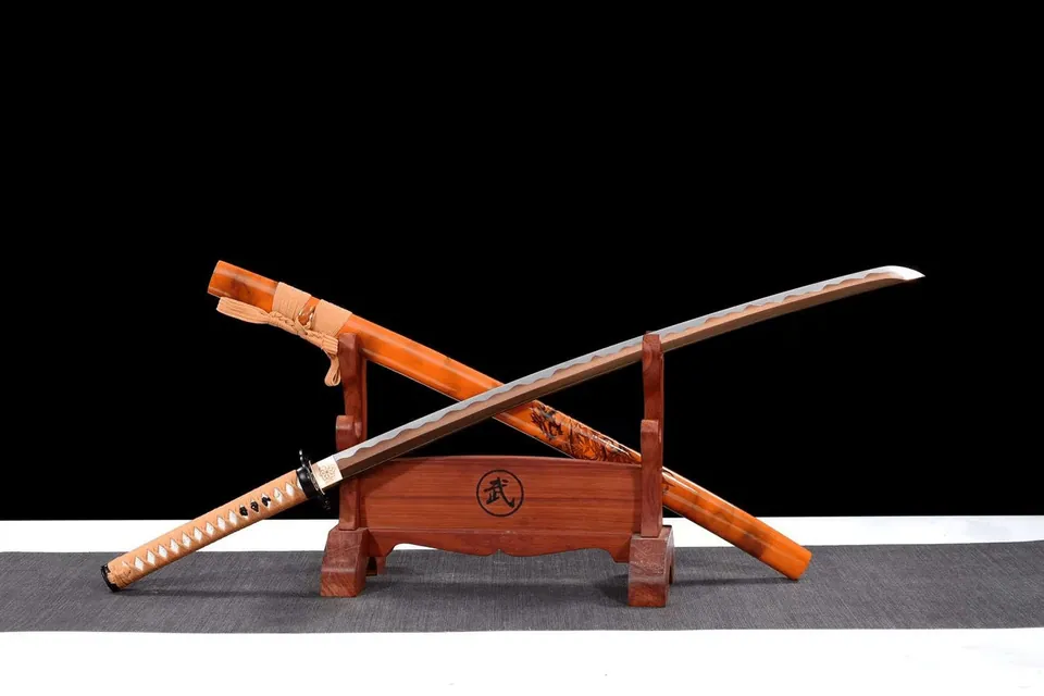Katana Sabaku en acier au manganèse, lame marron, tsuba en fer, vue 2