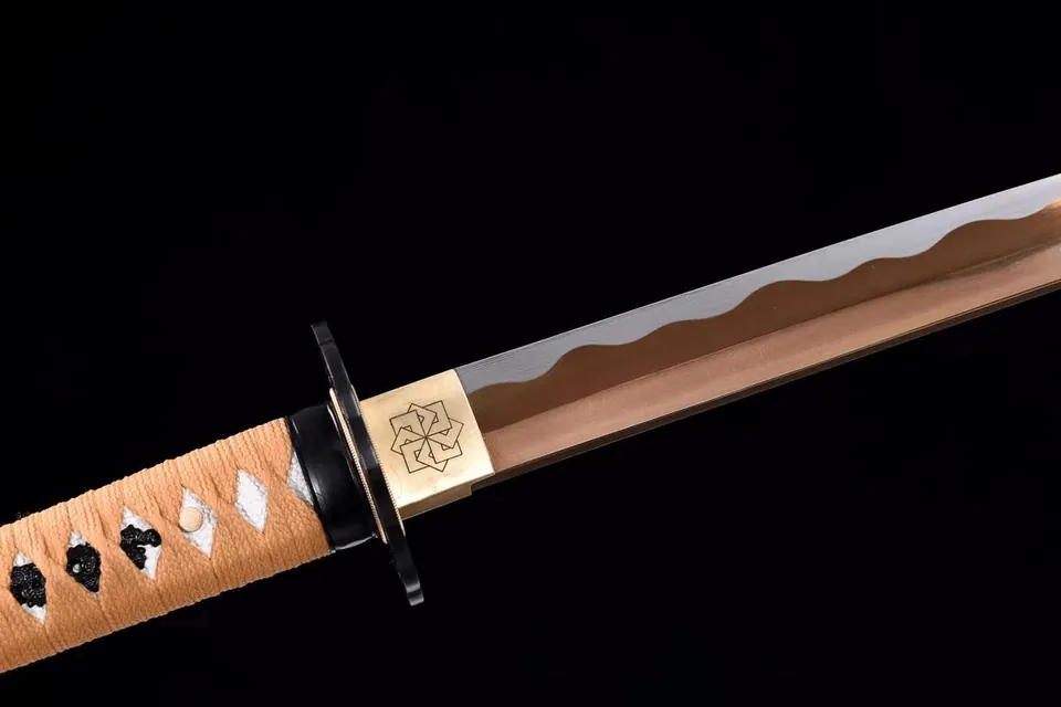 Katana Sabaku en acier au manganèse, lame marron, tsuba en fer, vue 4