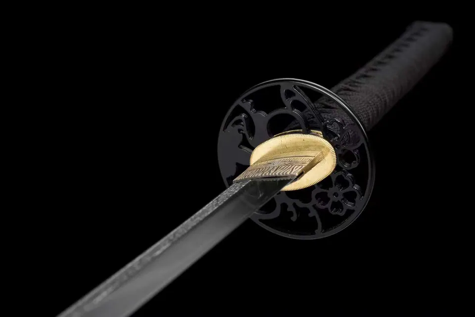 Katana Seppaku en acier à ressort, saya blanc et sageo noir, vue 4