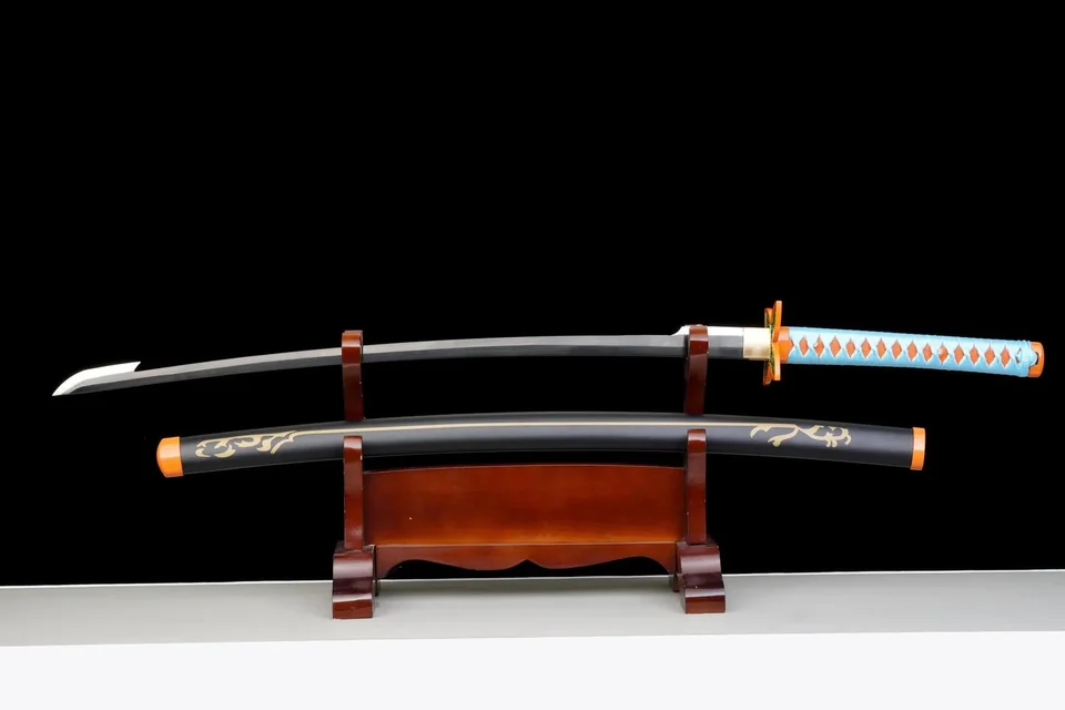 Katana Shinobu Kocho en acier 1065, inspiré de Demon Slayer, vue 2