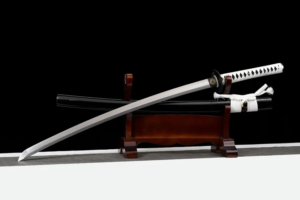 Katana Shirasagi en acier damas poli miroir, saya laqué noir, vue 4