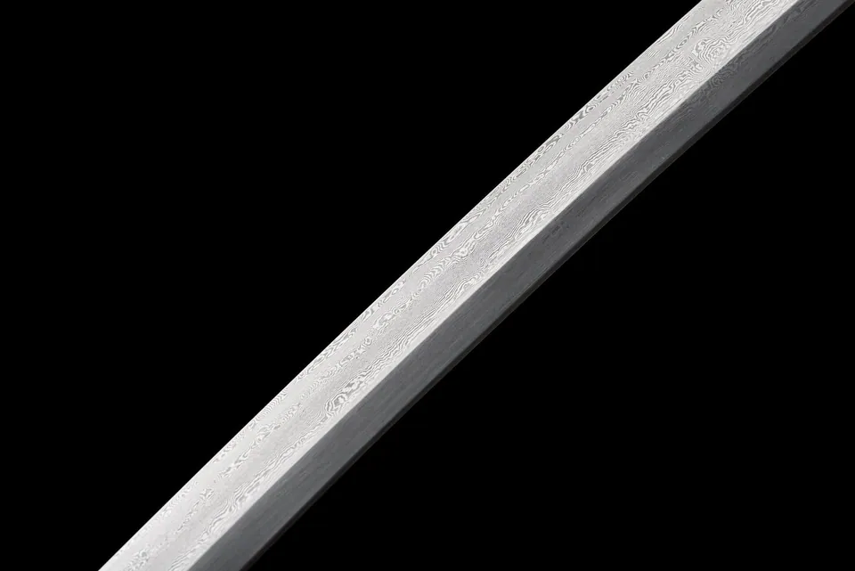 Katana Shirasagi en acier damas poli miroir, saya laqué noir, vue 6