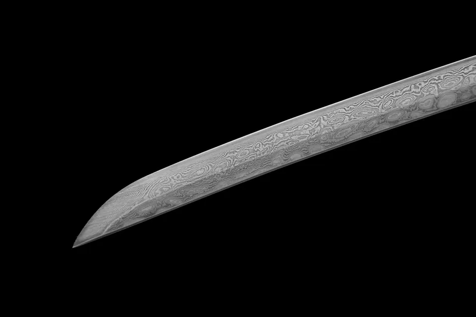 Katana Shokubutsu en acier damas, saya en ébène, kurigata en corne, vue 5