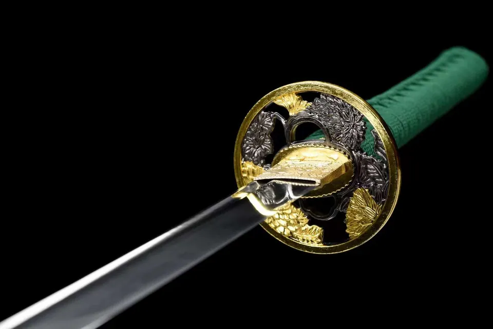 Katana Suigyoku en acier à ressort, saya et poignée verts, vue 4