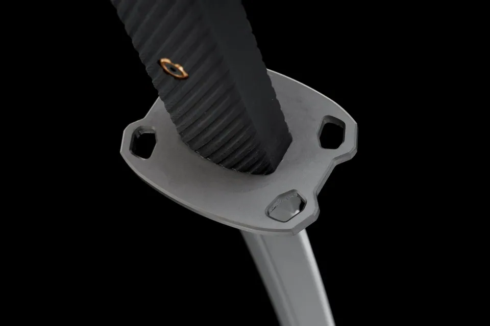 Katana tactique Frappe du Néant, lame 9SiCr de 70 cm, 2,0 kg, vue 7