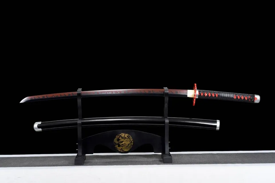 Katana Tanjiro V2 Demon Slayer en acier 1060, tsuba en fer, vue 2