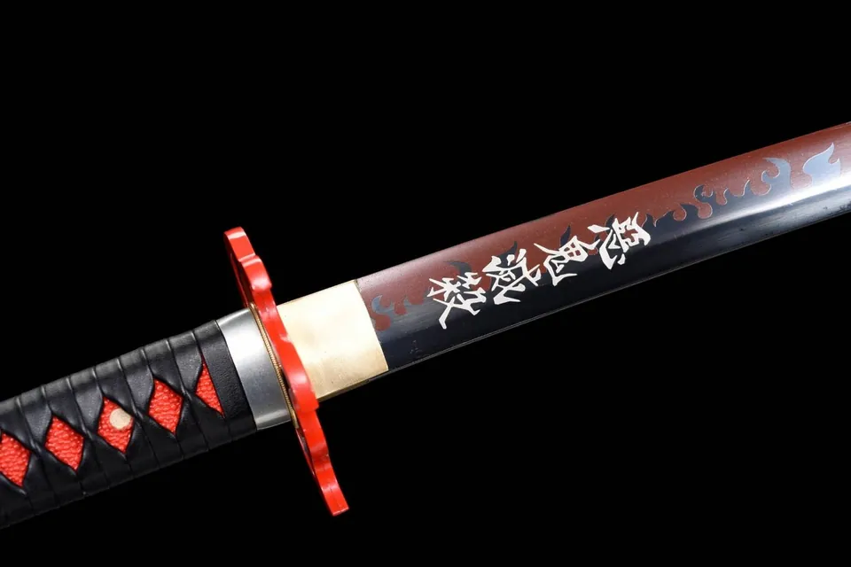 Katana Tanjiro V2 Demon Slayer en acier 1060, tsuba en fer, vue 5