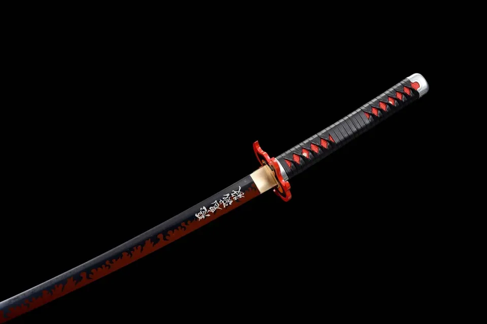 Katana Tanjiro V2 Demon Slayer en acier 1060, tsuba en fer, vue 7