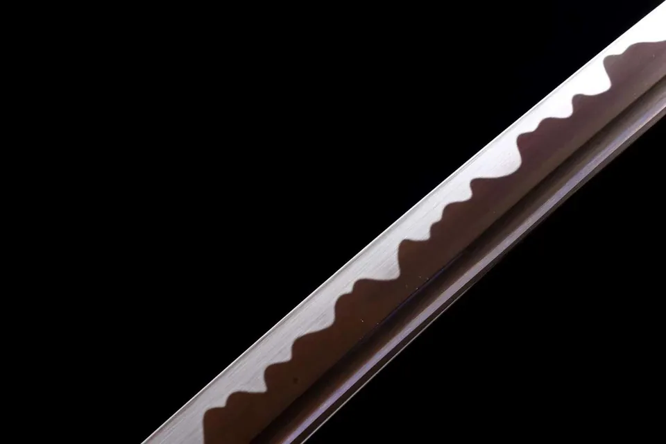 Katana Tengu en acier au manganèse, lame marron, saya en ébène, vue 4