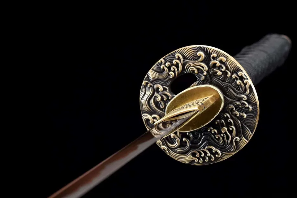 Katana Tengu en acier au manganèse, lame marron, saya en ébène, vue 5