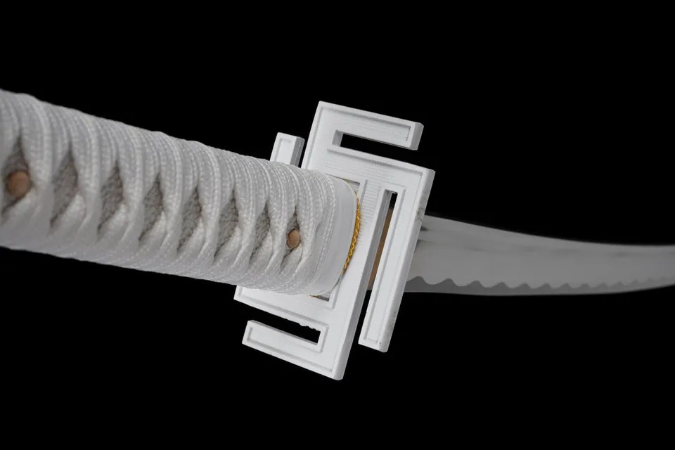 Katana Tensa Zangetsu blanc, inspiré de Bleach, acier 1060 à hamon, vue 4