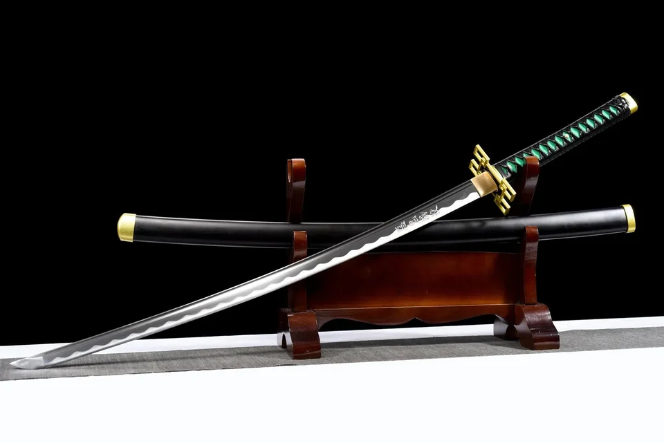Katana Tokito Muichiro Demon Slayer en acier 1060, tsuba fer, vue 5