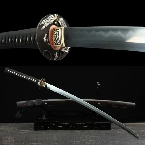 Katana Tonbo en acier damas avec hamon, saya en ébène massif