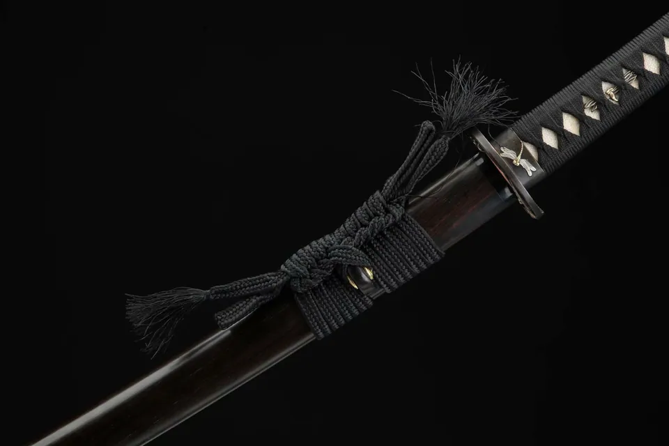 Katana Tonbo en acier damas avec hamon, saya en ébène massif, vue 7