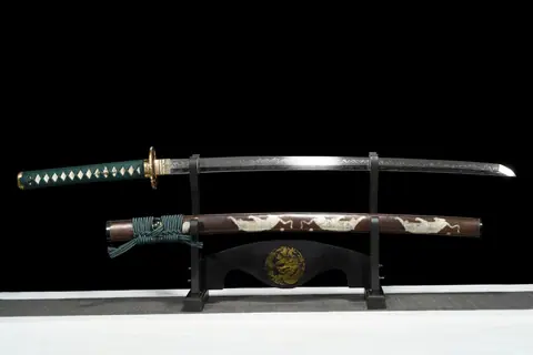 Katana Tora en acier T10, hamon en flammes, saya magnolia gravé