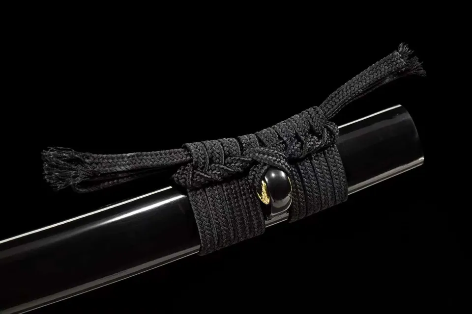 Katana Tori en acier T10 à hamon, saya noir au motif de branche, vue 5