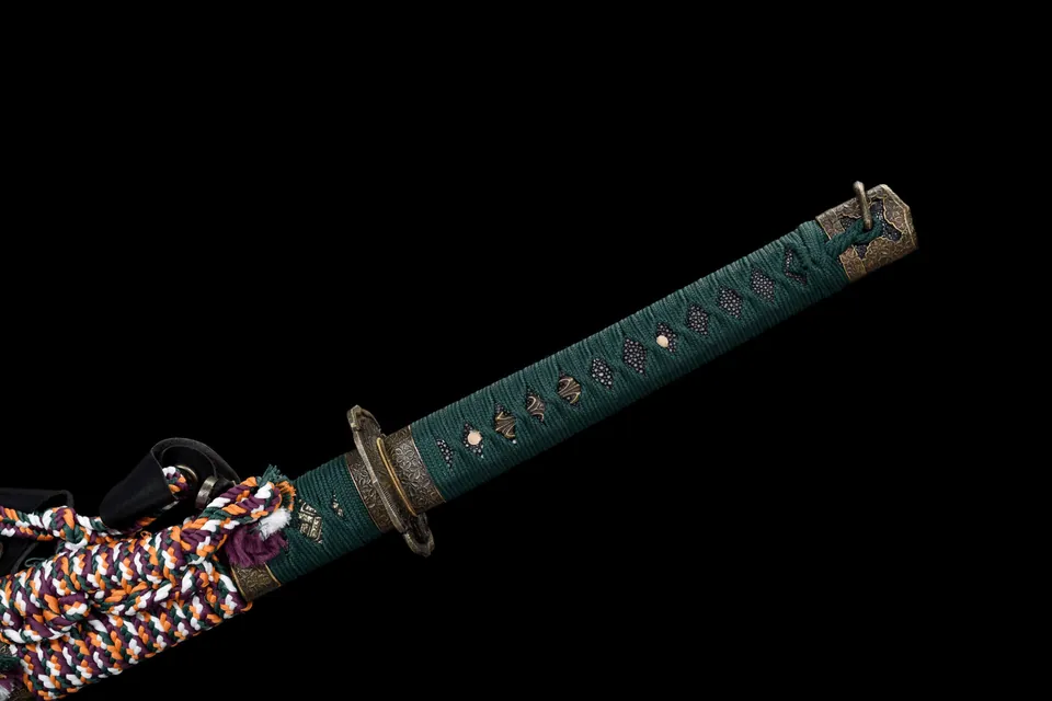 Katana Toyotomi en acier T10 avec hamon et bo-hi, saya au mon du clan, vue 4