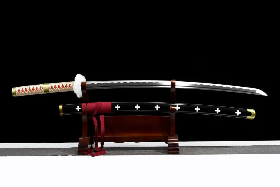 Katana Trafalgar Law One Piece en acier 1060, tsuba en fer, vue 2