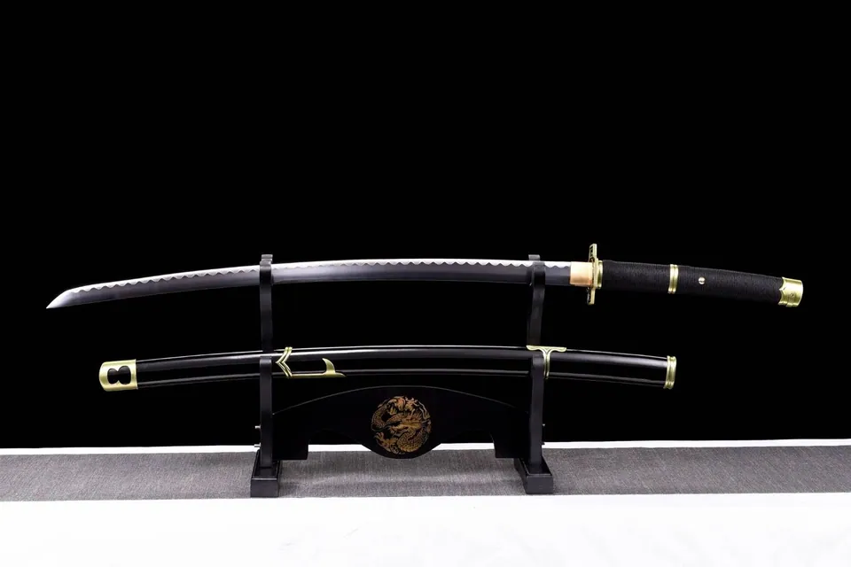 Katana Yubashiri Zoro One Piece en acier 1060, tsuba en fer, vue 2