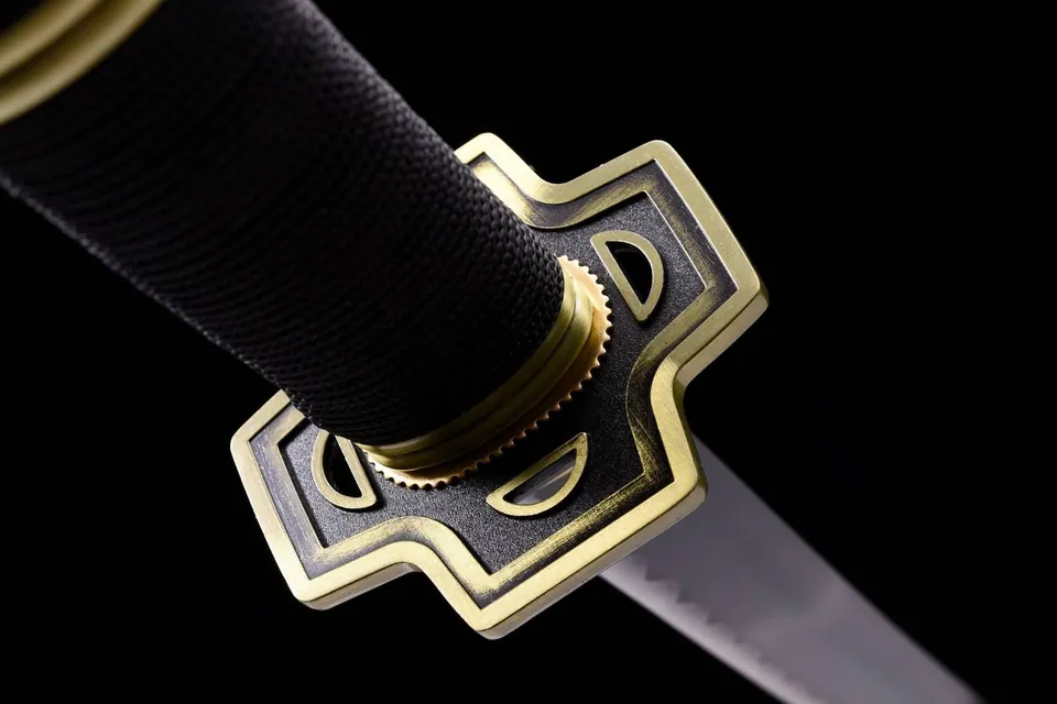 Katana Yubashiri Zoro One Piece en acier 1060, tsuba en fer, vue 5