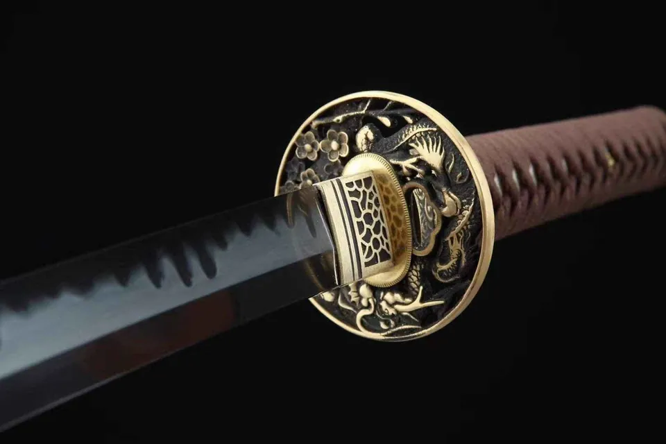 Katana Yūga en acier 1095 avec hamon, lame polie miroir, vue 4