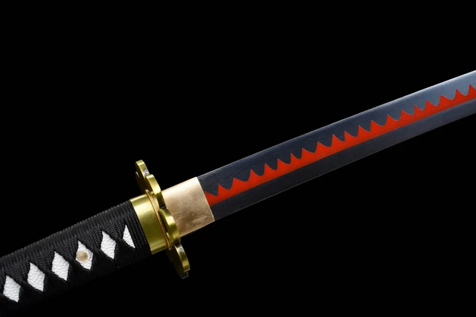 Katana Zoro One Piece en acier 1060, tsuba en fer sculpté, vue 6