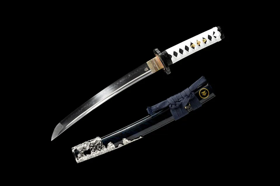Katana et tantō inspirés de Ghost of Tsushima, acier T10, en kit, vue 2