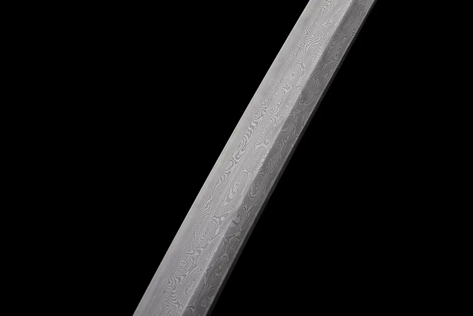 Katana Kōyō en acier de Damas, saya brun-doré et tsuba à fleurs, vue 3