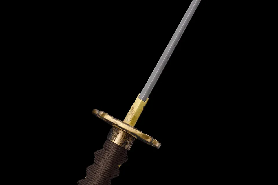 Katana Kōyō en acier de Damas, saya brun-doré et tsuba à fleurs, vue 5