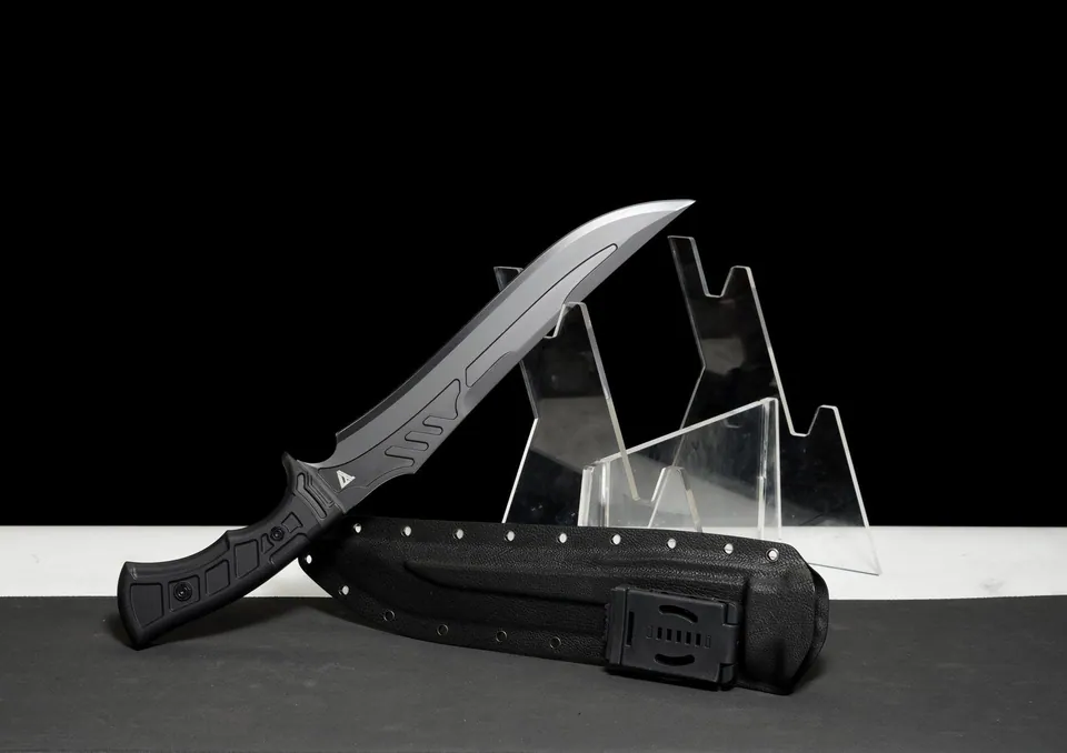 Kukri tactique Apex Predator, lame DC53 à revêtement DLC, vue 3