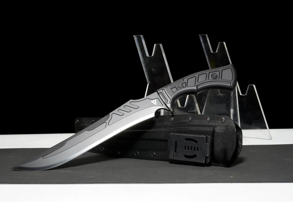 Kukri tactique Apex Predator, lame DC53 à revêtement DLC, vue 4