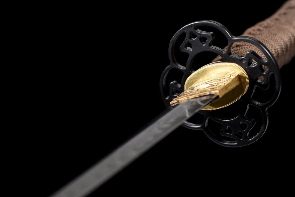 Tantō Kurogane, sabre court japonais proposé affûté ou non affûté, vue 5