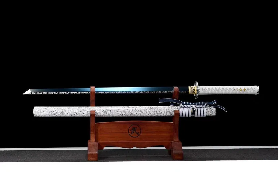 Ninjatō Fuyu en acier carbone bleu, fourreau laqué blanc, ninjatō