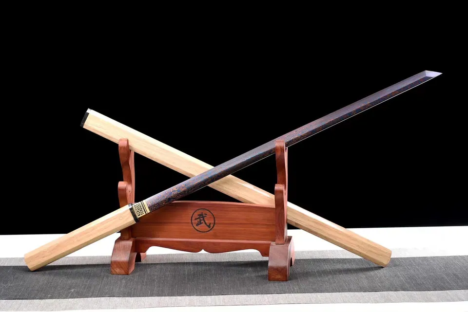 Ninjatō Ki en acier damas, monture en bois naturel sans garde, acier damas