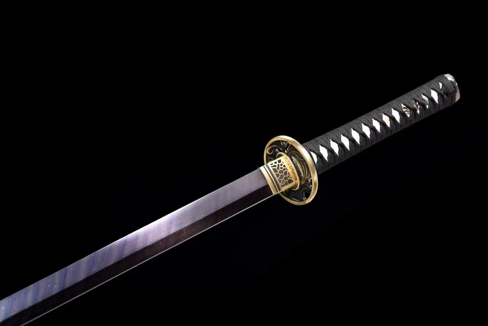 Ninjatō Nami en acier damas, fourreau laqué noir et tsuba cuivre, vue 4