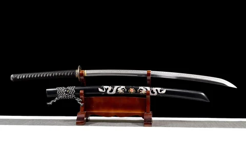 Ōdachi Dragon en acier T10, menuki dragon, tsuka de 41 cm, 118 cm