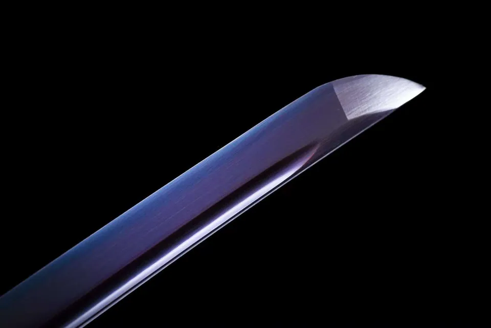 Katana japonais en acier 1060 violet, dragon gravé, saya rouge, vue 8