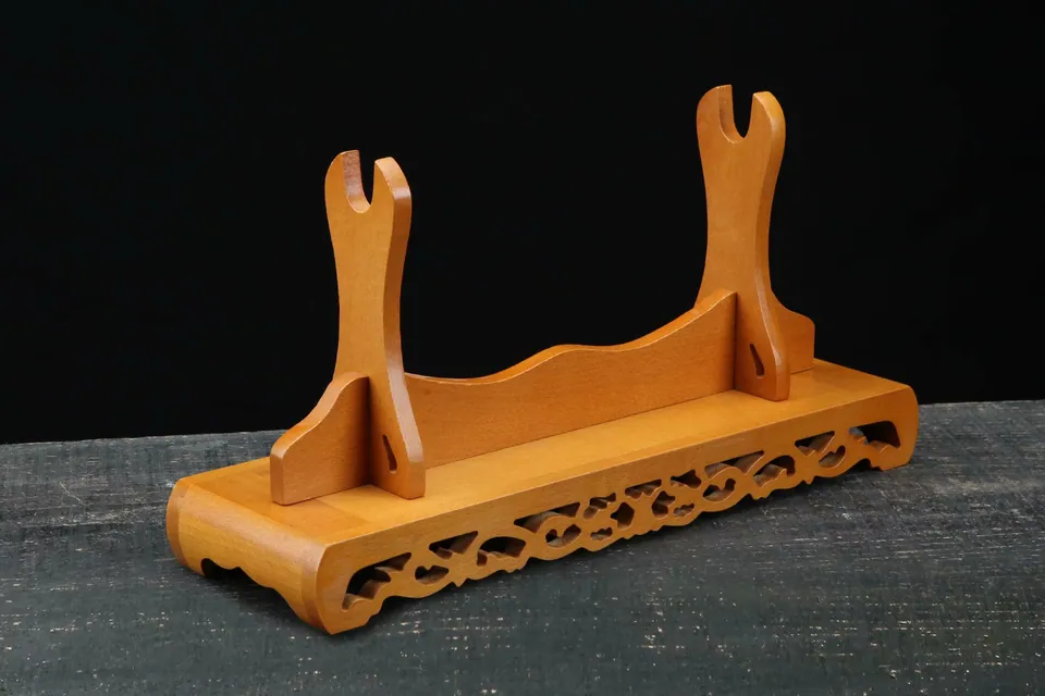 Support Taiyou en bois sculpté pour katana, 40 cm de long, vue 2