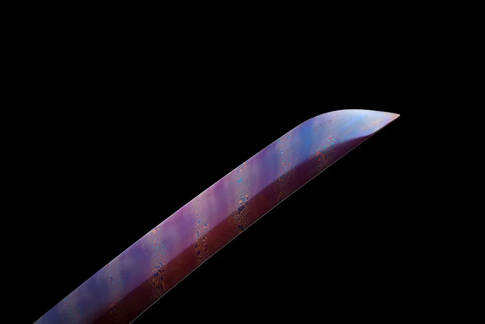 Tantō Sakura en acier damas bleuté, tsuka en galuchat rouge, vue 4