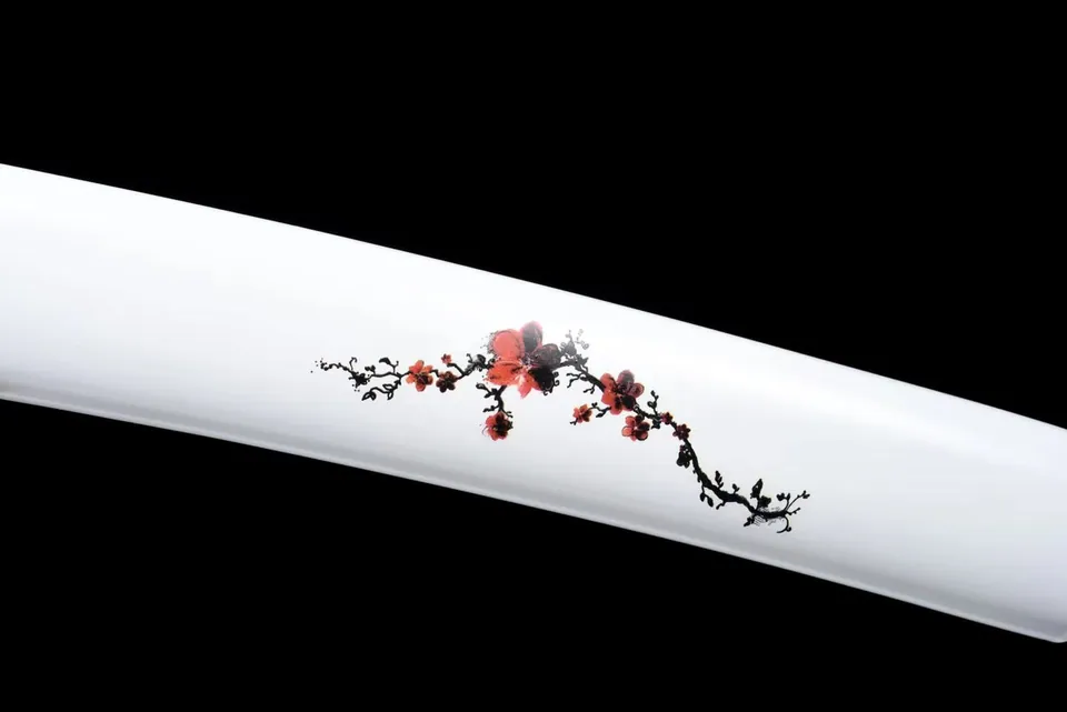 Tantō Sakura en acier damas bleuté, tsuka en galuchat rouge, vue 6