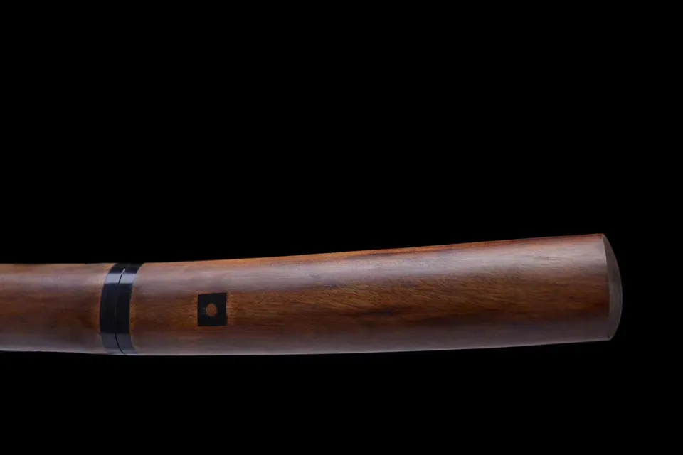 Wakizashi Hayashi en acier T10, monture en bois sans tsuba, vue 2
